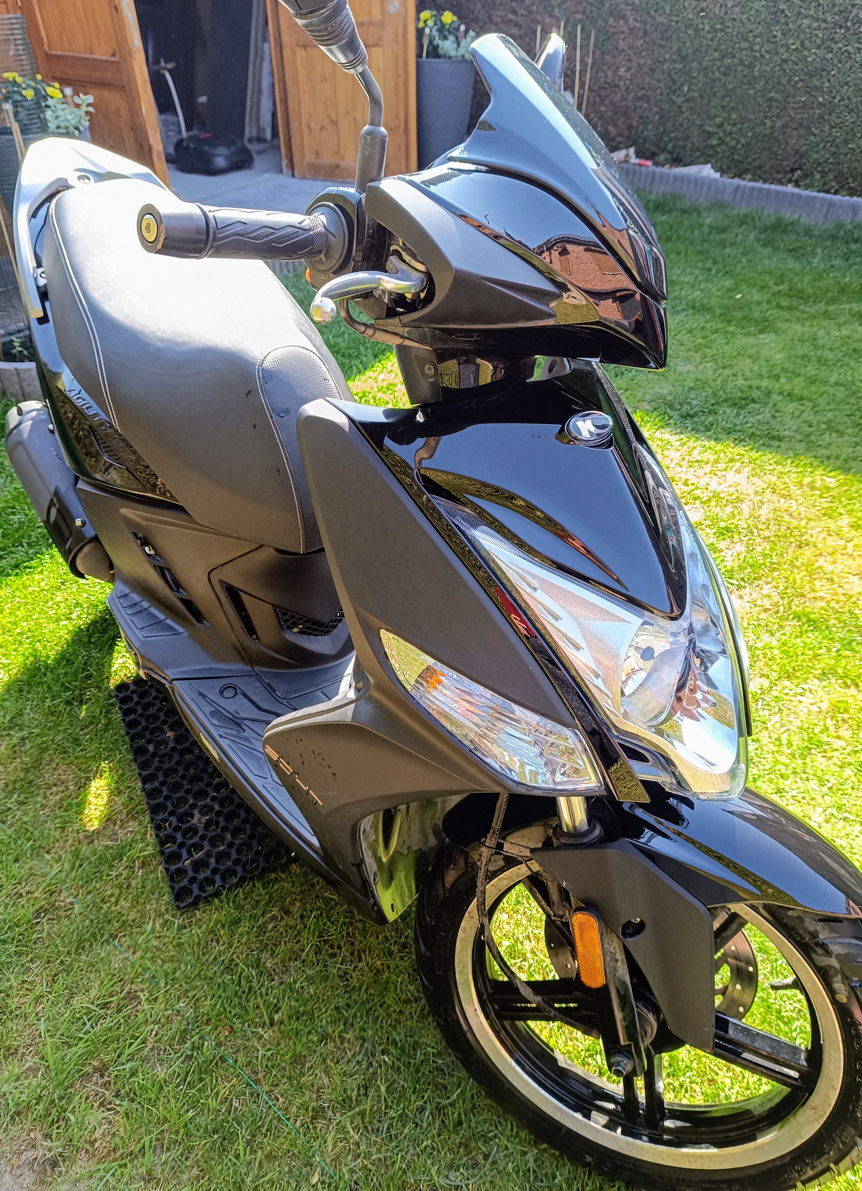 A vendre scooter KYMCO AGILITY 16+ 50CC