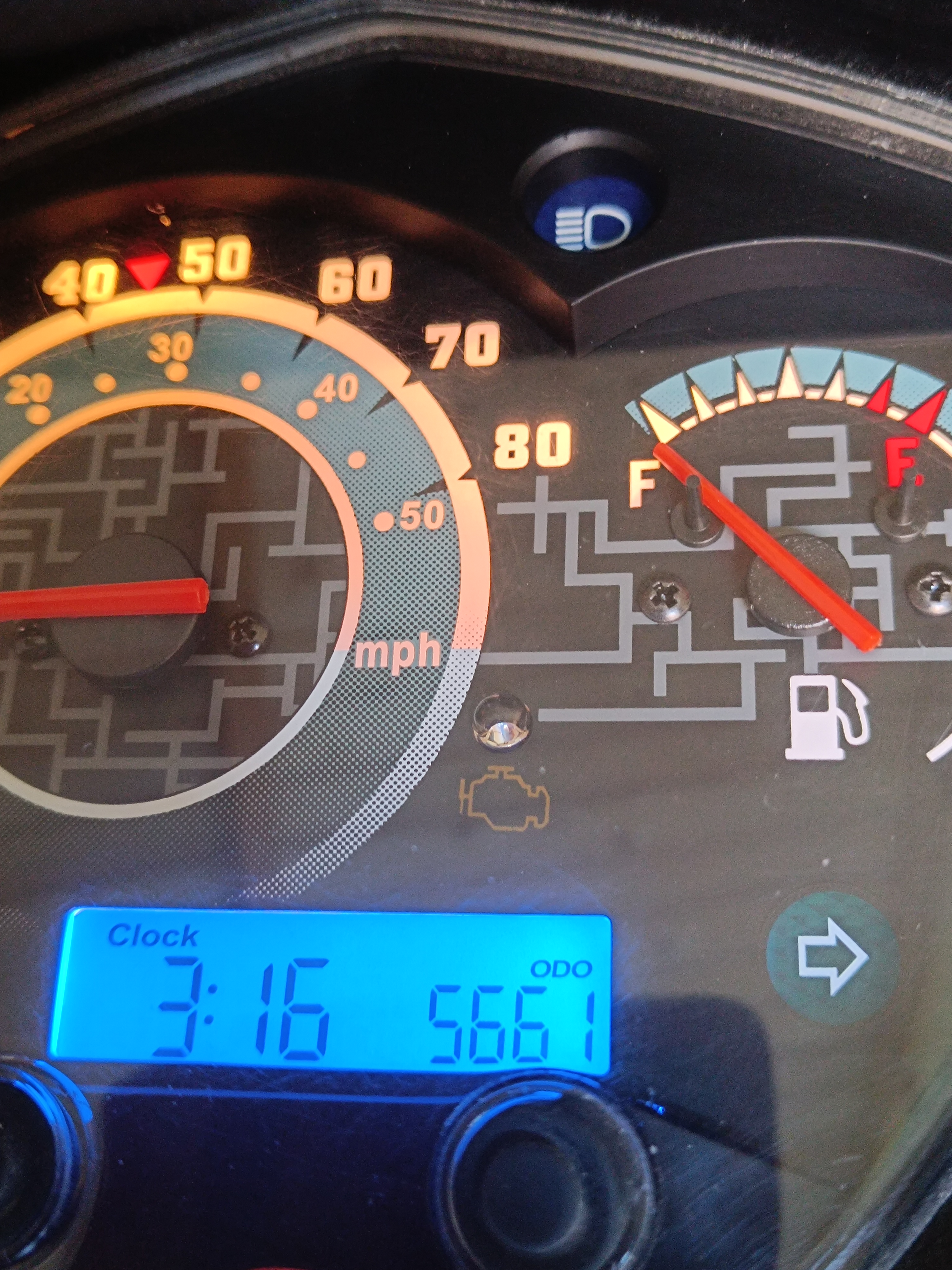 A vendre scooter KYMCO AGILITY 16+ 50CC