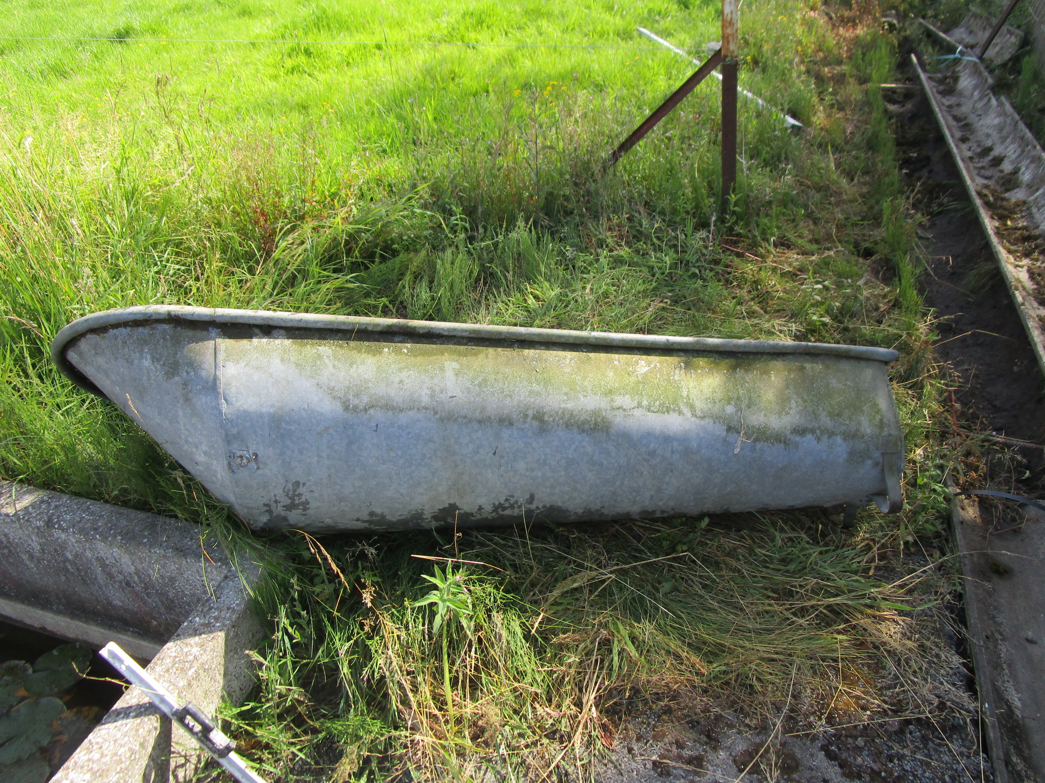 baignoire en zinc vintage