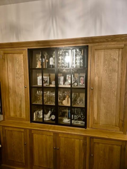 A vendre buffet  double corps 