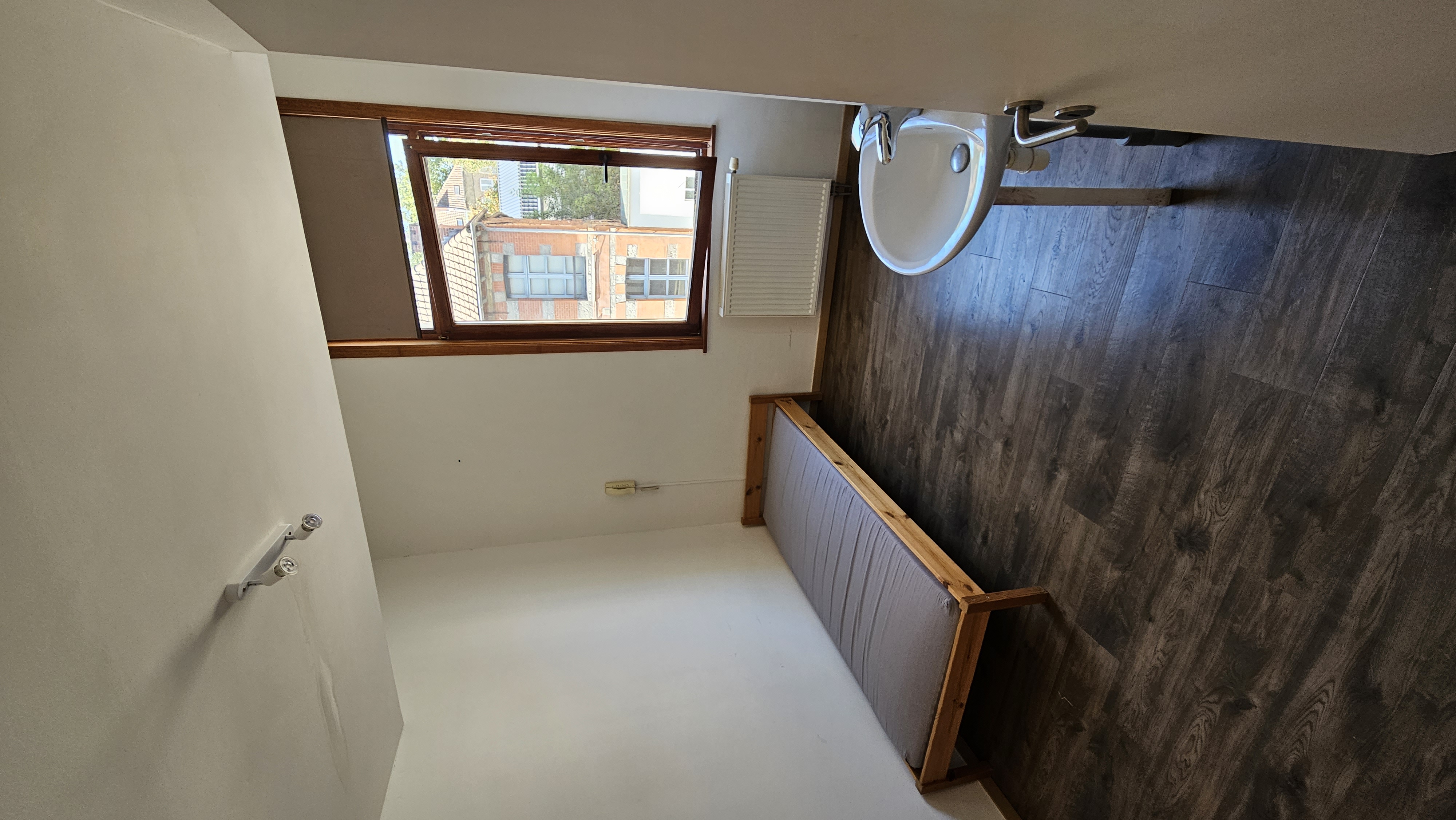 KOTS Centre ville avec SDB individuelle